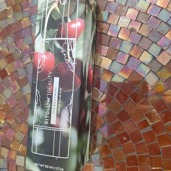 Fitglow vita rich creme bakuchiol NWT - Picture 2 of 3